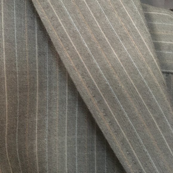 Anne Klein two piece Suit - Picture 7 of 9